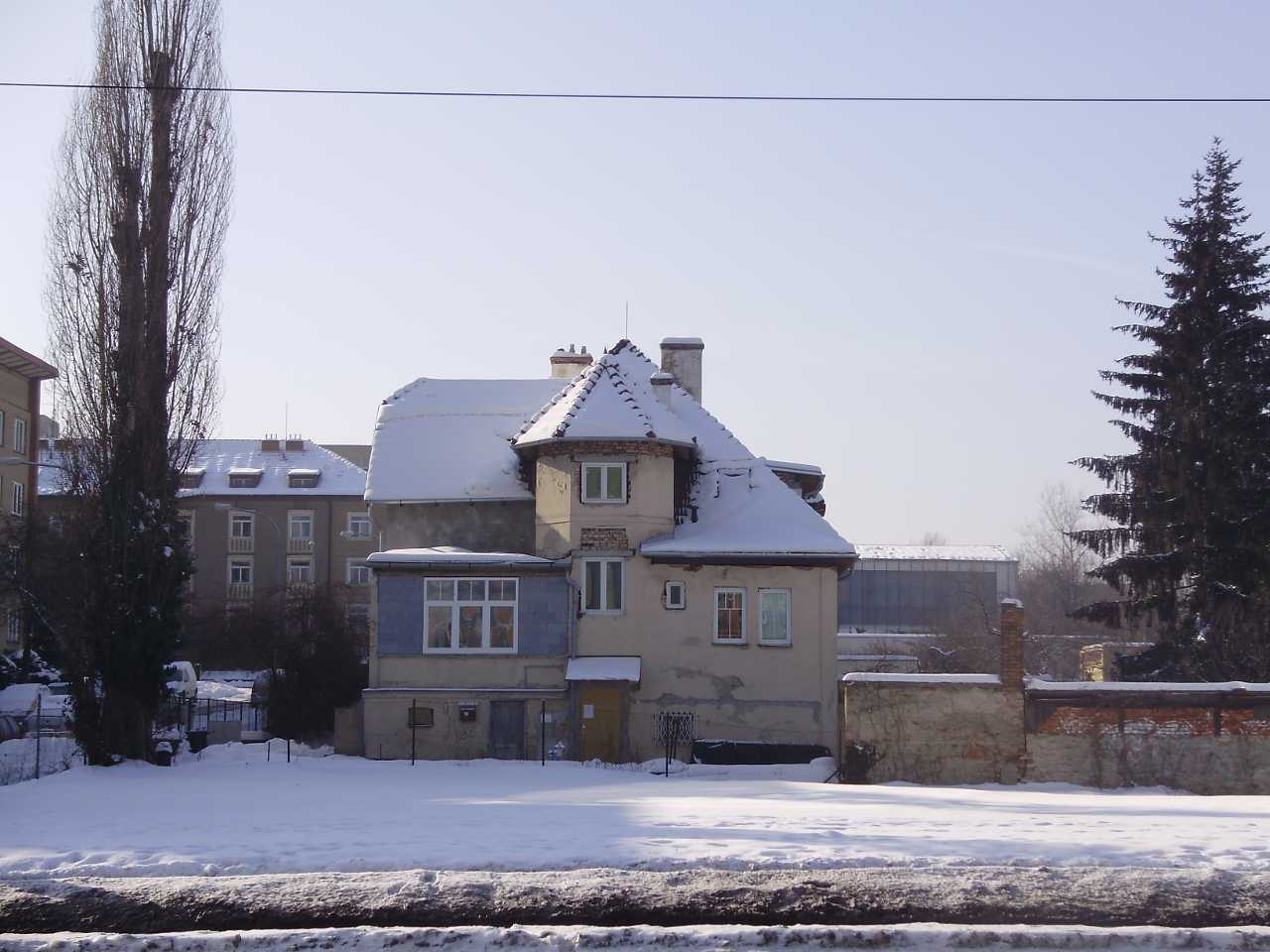p1270380