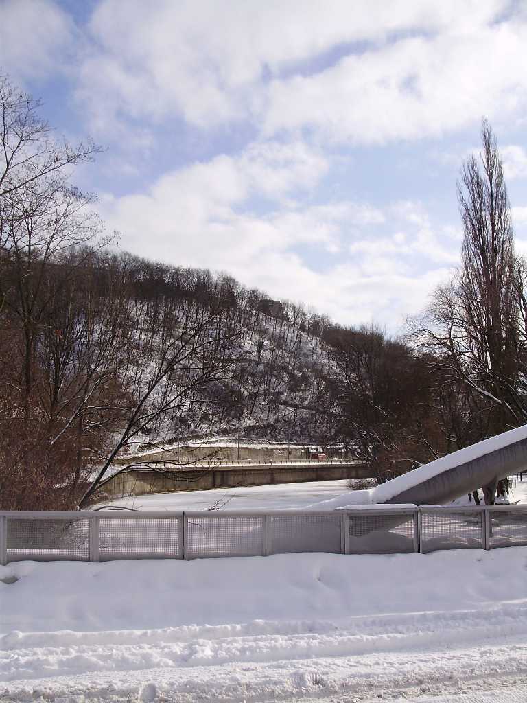 p1280412