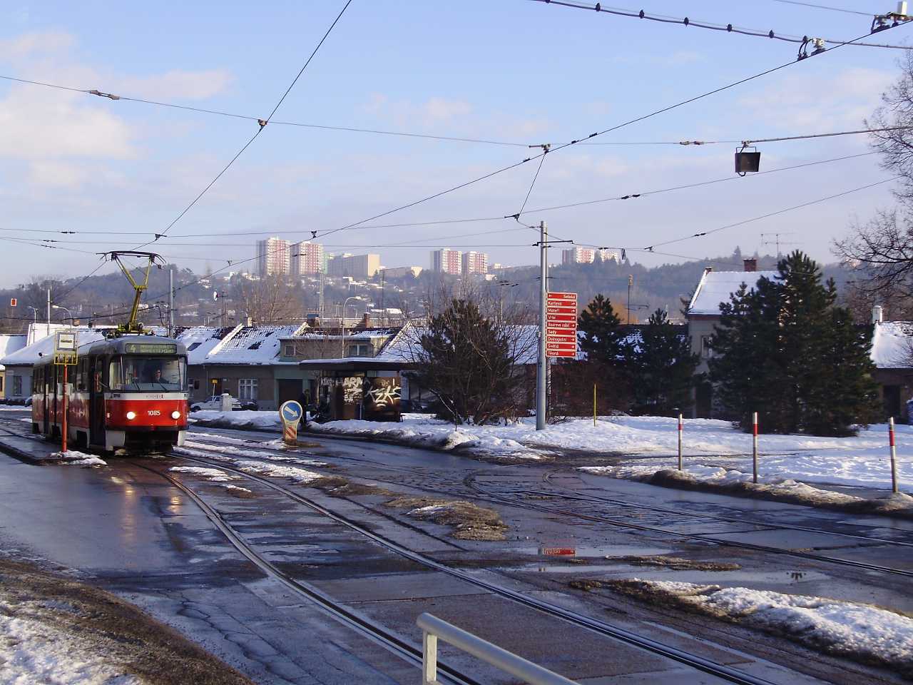 p2030438