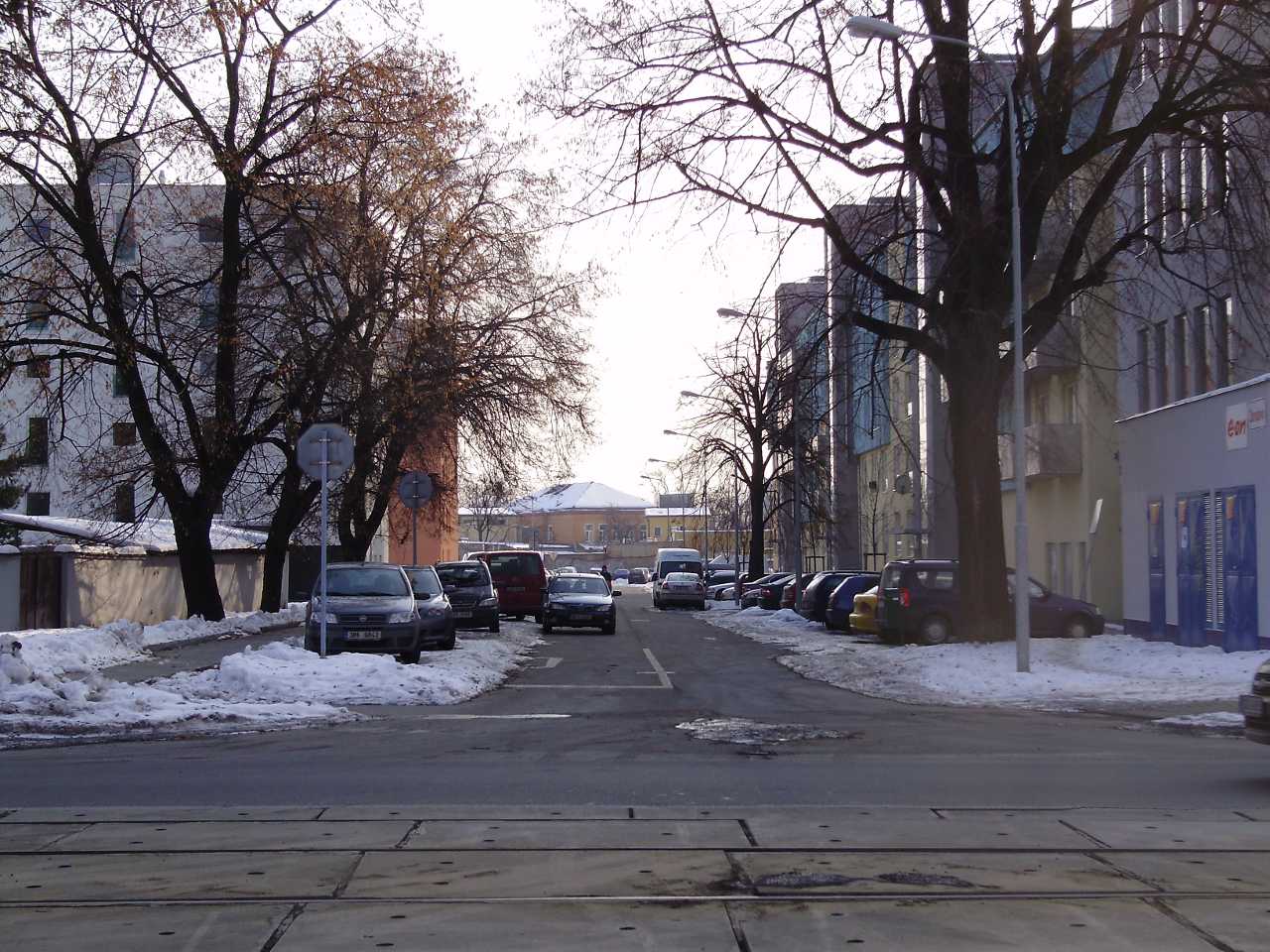 p2080466